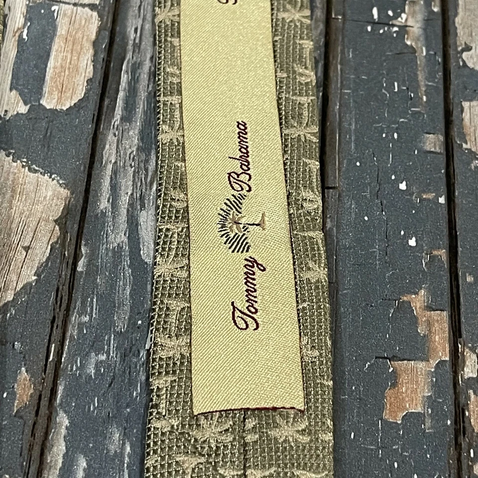 Corbata de seda Tommy Bahama Off Island hecha en EE. UU. Palmeras Foto 3 de 4