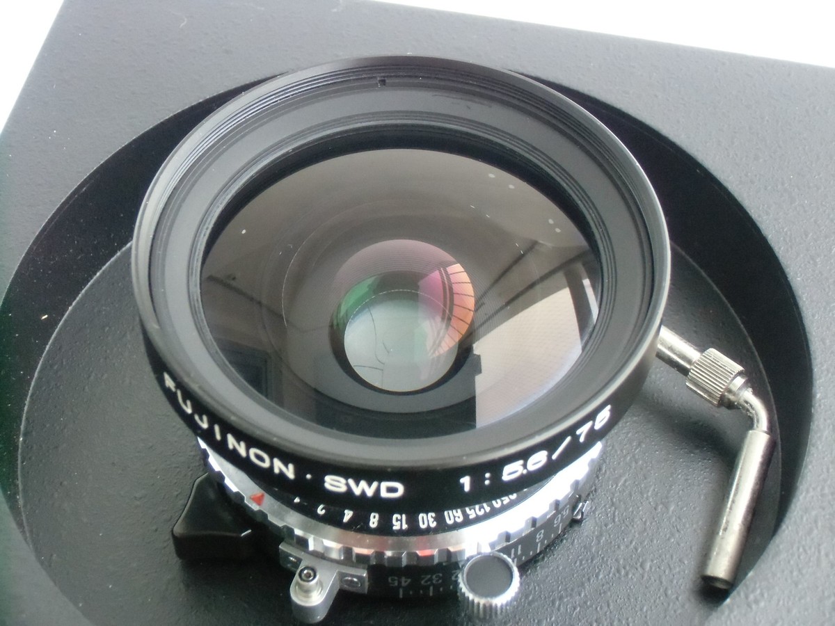 Fuji (Fujinon) SWD 75mm /f 5.6 lens, Copal shutter, Horseman