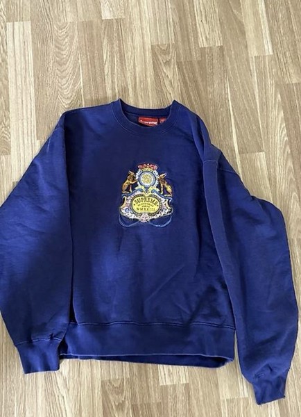 Supreme Crest Crewneck Light Green Size SMAL