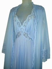 Vint. Olga Periwinkle 184" Full Sweep Nylon Nightgown Peignoir Set Lingerie