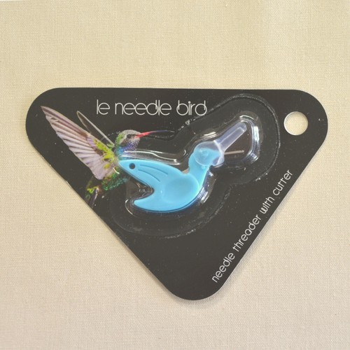 Bird Needle Threader Small Thread Cutter in Pink Blue Green for Travel Aeroplane - Picture 6 of 6