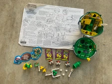 TMNT Mini Mutants Michaelangelo's Football Playset 1994 Playmates