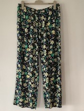 Cotton Traders ladies Navy / Jade Printed Trousers Size 18 I Side Leg 31”**