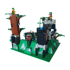 LEGO 6079 Dark Forest Fortress 1996 Vintage Castle Set Minifigures Baseplate