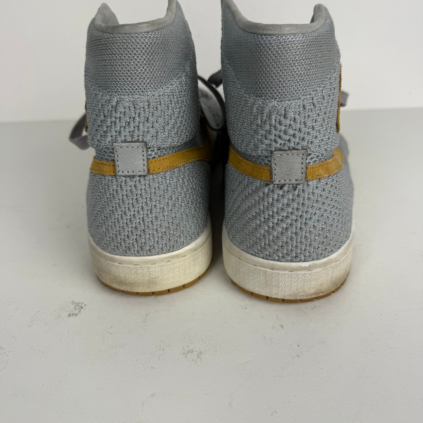 Nike Air Jordan 1 Retro OG Flyknit High Wolf Grey Sz 13 thumbnail 4
