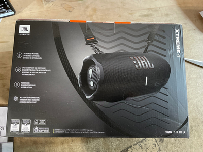 JBL Xtreme 4 Portable Bluetooth Speaker Black JBLXTREME4BLKAM for