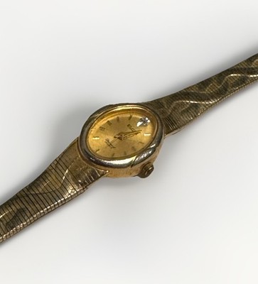 Vintage Elgin Diamond Gold-Plated Embossed Ladies Wristwatch with New Battery