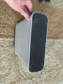 Microsoft Xbox 360 Original White Console with Two Controllers and all Cables