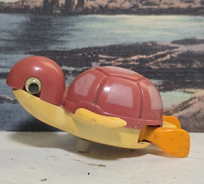 Vintage 1977 TOMY Malaysia Wind-Up Swimming Turtle Toy Googly Eyes Works
