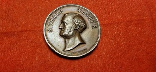 alte Bronze / Kupfer Medaille Richard Wagner Theater in Bayreuth