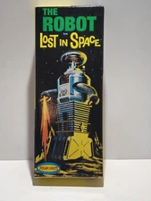 Polar Lights The Robot From Lost In Space B-9 Plastic Model Kit 5030