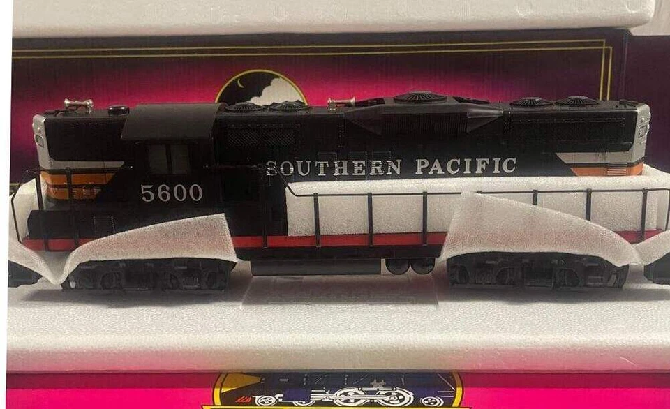 MTH O GUAGE EMD GP-9 SP BLACK WIDOW PROTOSOUND NEW IN BOX, NRFB  !! - Image 2 of 4