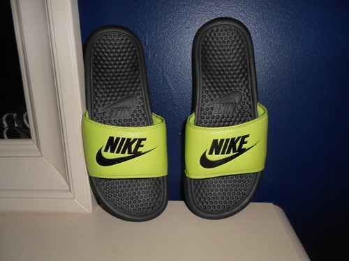NIKE Mens Benassi JDI Slides Sandals 