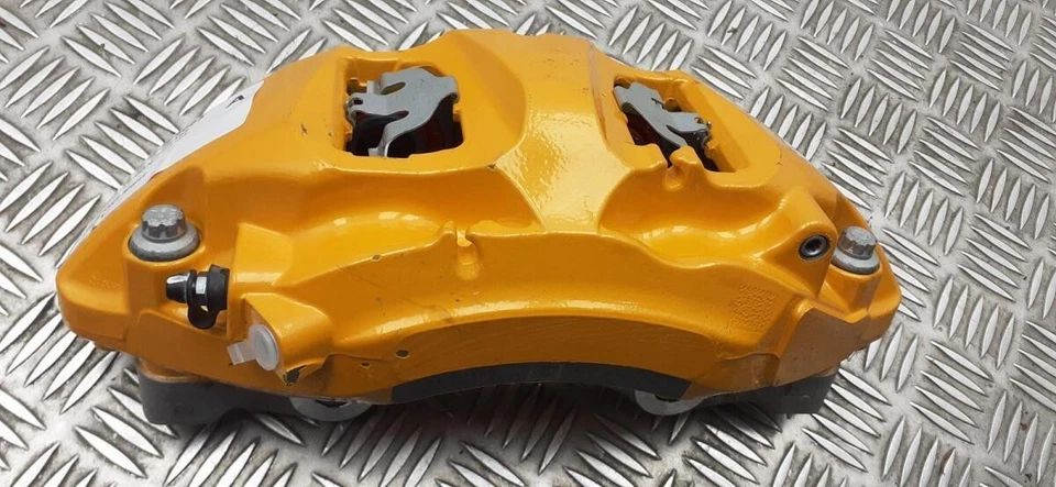 Pinza de freno delantera derecha AUDI E-TRON MK1 2021 AMARILLA 4KE615108E 4KE615108E Foto 2 de 4