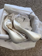 Jimmy Choo Love 85 Ivory size 39 brand new in box