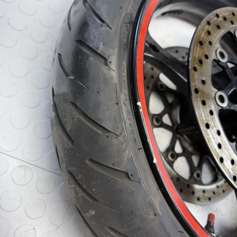 Llanta delantera Suzuki GSXR 600 750 1000 2006-2007 OEM RECTA NEGRA DOBLADA Foto 4 de 4