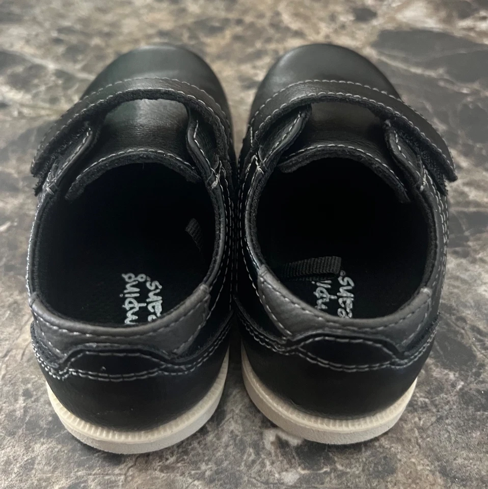 Ребенка ясельного возраста мальчика черный платье туфли размер 6T прыжки Bean кожи отличном носили один раз - Изображение 2 из 2