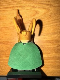 LEGO Loki Minifigure Marvel Avengers  Super Heroes 6867 6868 6869 Rare