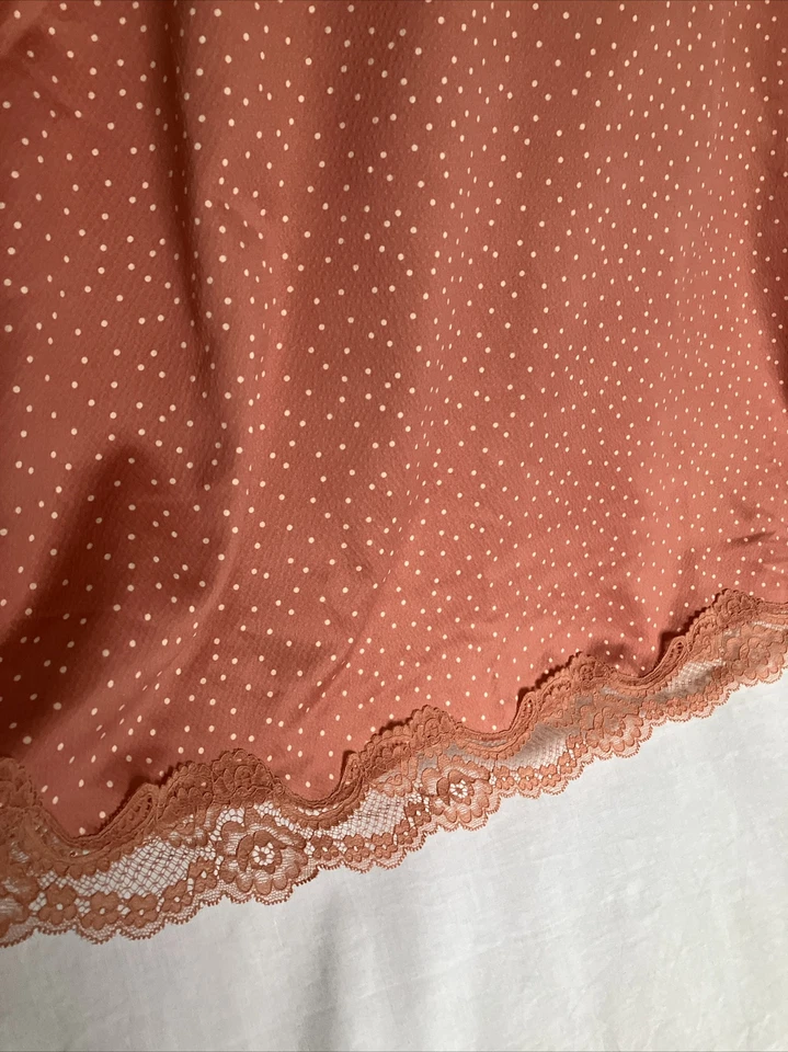 SIGUIENTE 14 Correas Cruzadas Melocotón Poliéster Camisón Encaje Adornos Lunares Lindo Corto Foto 3 de 4