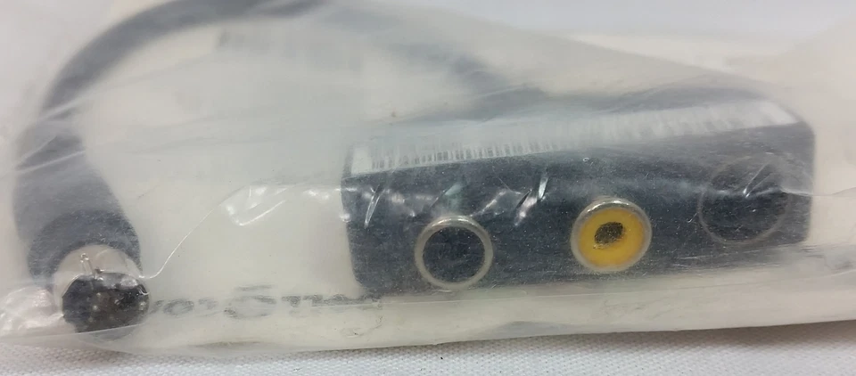 Dell 044CTV 70TVD S-video/TV to S-Video and RCA Video SPDIF Audio Adapter Cable - Image 2 of 4