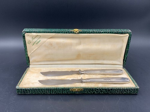 Pair of Minerva Silver Handle Cheese Knives c. 1900 - Picture 3 of 14