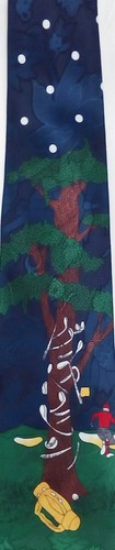Renaissance Handmade Funny Golfer Novelty Neck Tie 4" width 58" length Navy Dot - Picture 4 of 4