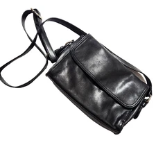 Giani Bernini Black Leather Crossbody Purse 9.5"x6"x 2" Organizer Pockets Style