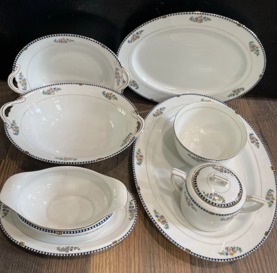 7 Noritake SHERIDAN Platters VEGETABLE SERVING BOWLS Gravy SUGAR Japan VINTAGE - Image 3 of 4