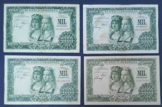 Lote de 4 billetes de 1000 pesetas de 1957. MBC. P149. Series C D E F