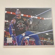 Fanatics Authentic WWE Autographed Sports Trading Card - Rey Mysterio M15168574