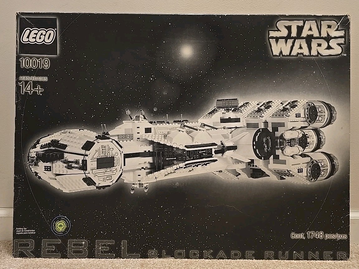 Lego Rebel Blockade Runner UCS 10019 Star Wars Complete Tantive IV Box & Manual 