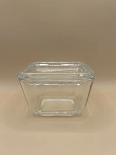 Vintage “Fridgie” Clear Pyrex Refrigerator Dish 501-B with Ribbed Lid 501-C