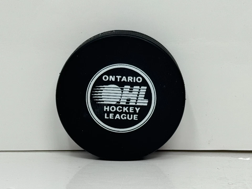 Nazem Kadri Kitchener Rangers Firmado NHL Autógrafo Puck Azul Auto Certificado de Autenticidad TNT Foto 3 de 4