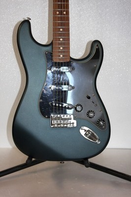 2001 Fender Stratocaster Made in Mexico Gun Metal Blue With Hard