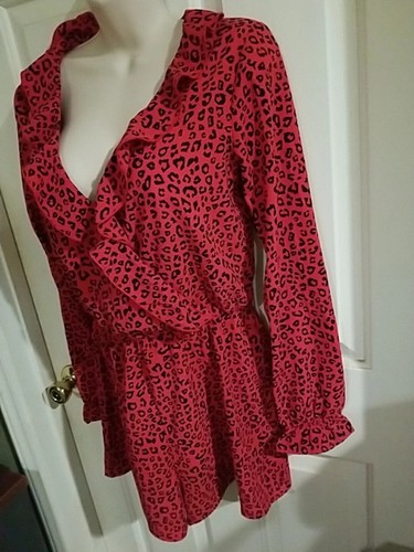 H&M Divided Romper Women's | Shorts | Red Animal Print | size: 6 Nwot - Picture 4 of 10
