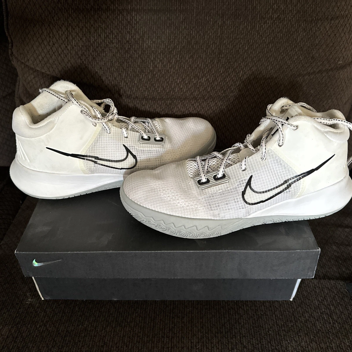 Nike Kyrie Flytrap 4 EP White Metallic Silver for Sale