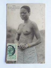 CPA Afrique Dahomey jeune fille seins nus
