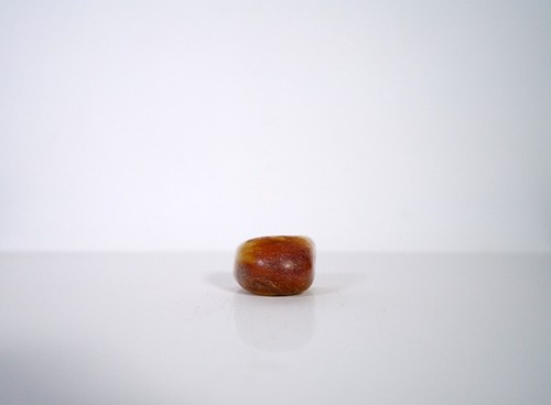 A Celadon and Russet Jade Inscribed Seal with a Wooden Box - Picture 9 of 10
