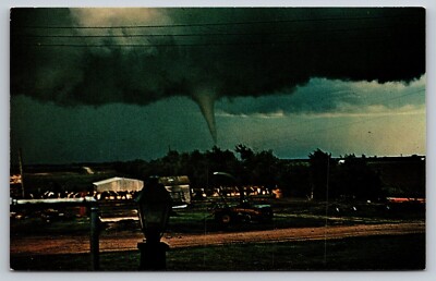 Postcard Kansas Lyons Tornado 49M