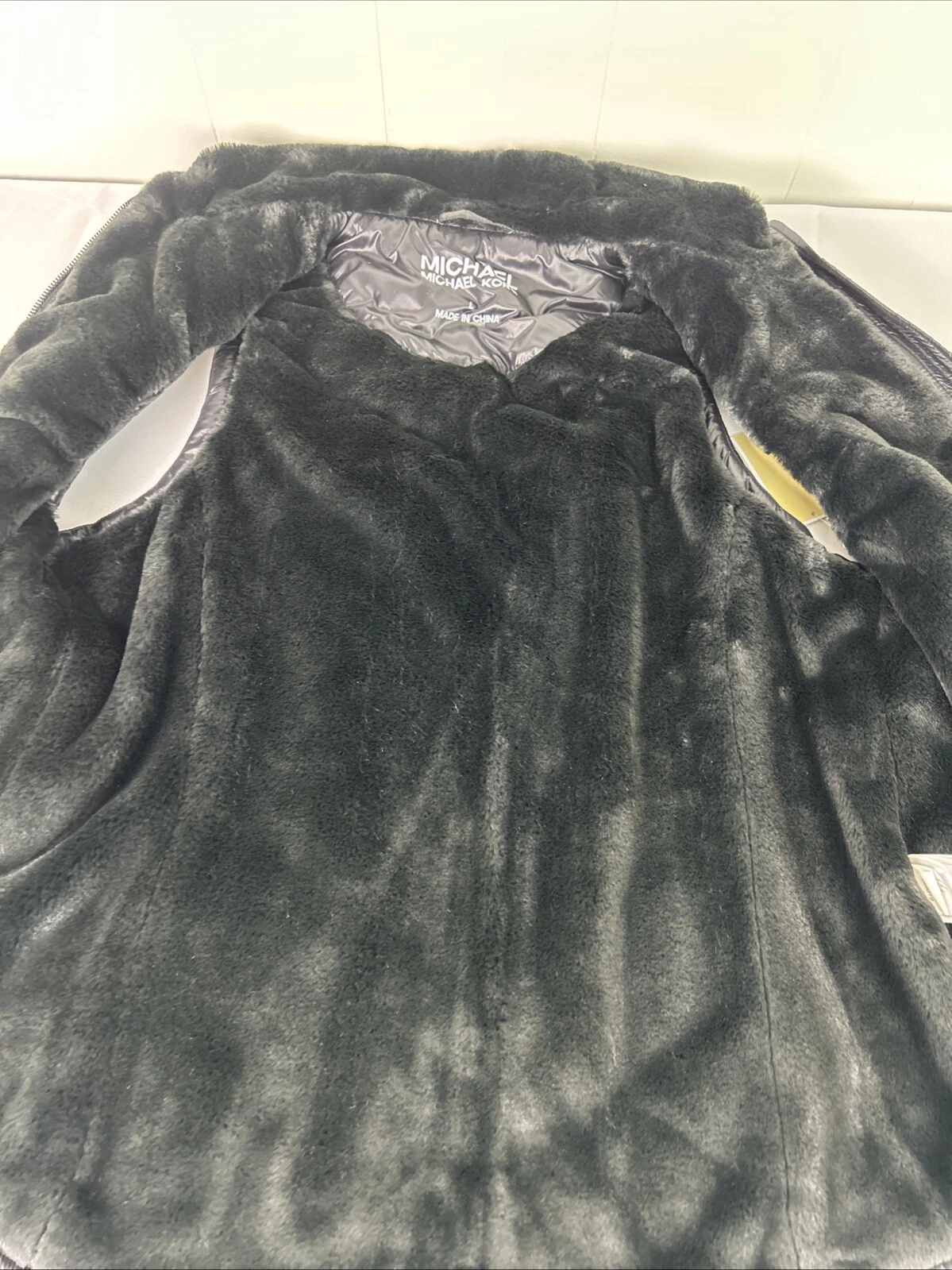 GILET NUOVO CON ETICHETTE MICHAEL KORS PIUMINO IMBOTTITO PELLICCIA SINTETICA FODERATO NERO 144019 GRANDE PREZZO AL PUBBLICO CONSIGLIATO $125 00