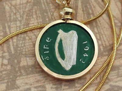 1942 IRELAND RABBIT Green golden Pendant 24' 18kgf Gold Filled Snake Chain.