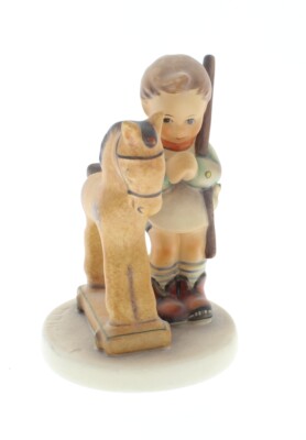 ゲーベル フンメル人形 #20『Prayer before Battle』 Amazon.com: Hummel Figurine #20 