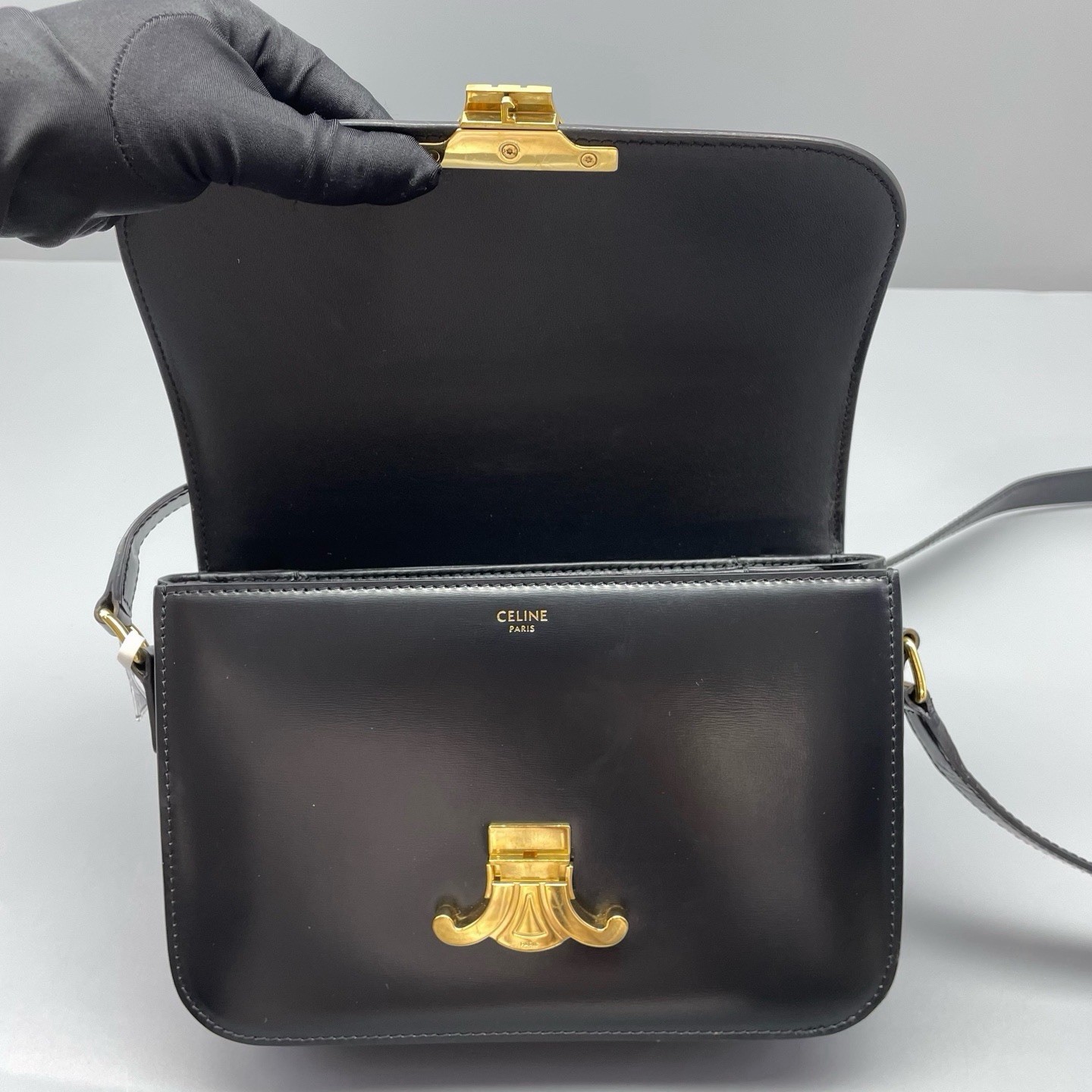 Authentic Celine Triomphe Medium Shoulder Bag – B… - image 6