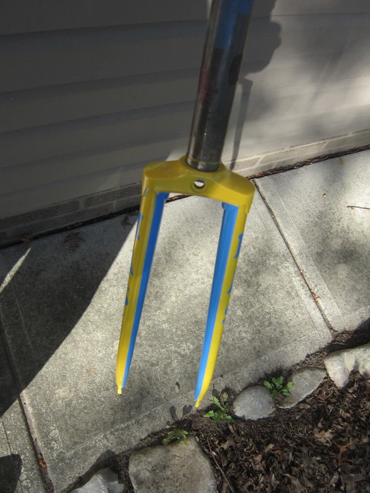 Masi fork 1" threaded,blue and yellow,195mm steerer,26.4 crown race - Image 4 of 4