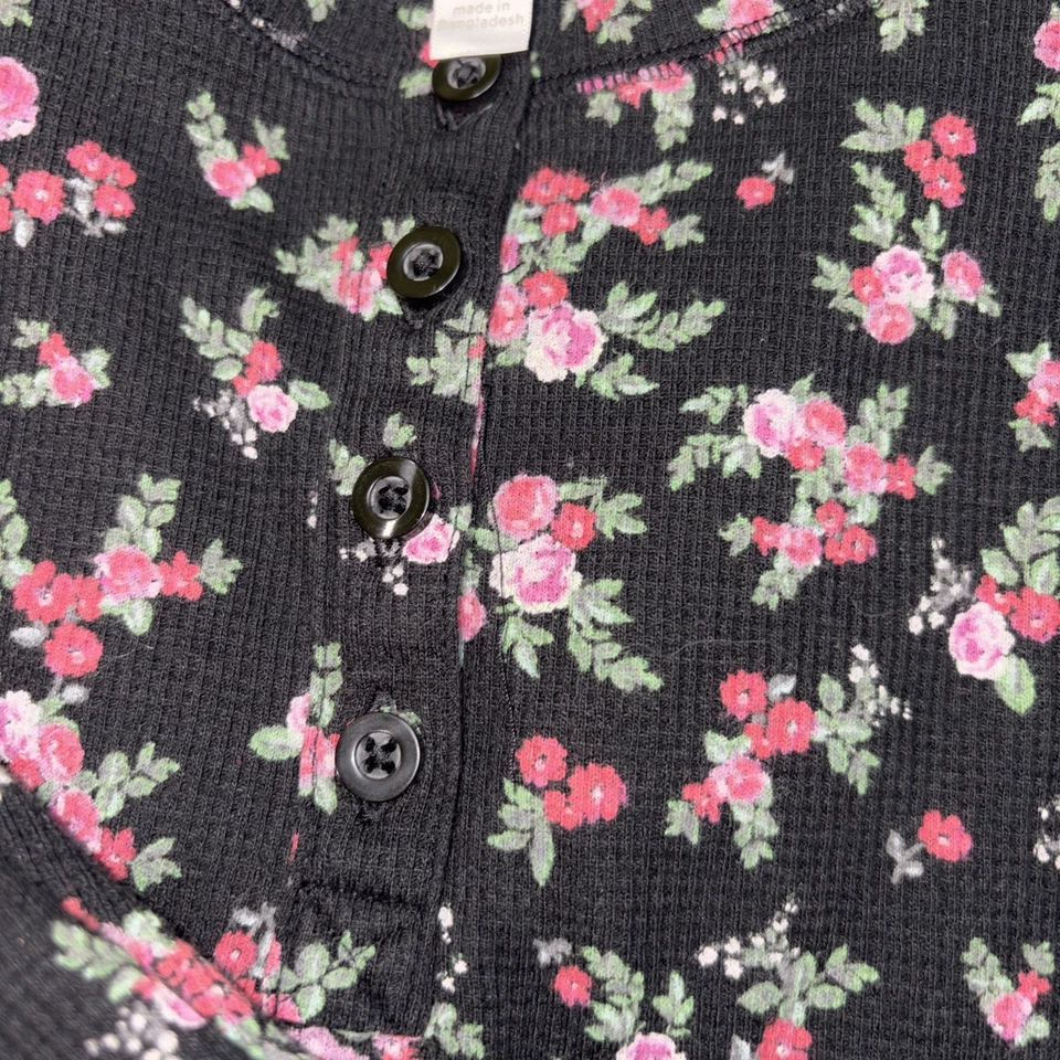 Pijama térmico floral negro Sleep By Cacique de 2 piezas talla 18/22 Foto 3 de 4