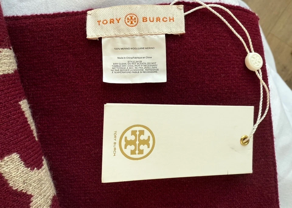 Cachecol Tory Burch T listrado monograma lã merino estilo aveia borgonha 34128 novo com etiquetas - Imagem 4 de 4