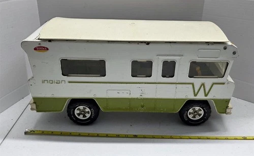 T-103 VINTAGE 60'S MIGHTY TONKA PRESSED STEEL WINEBAGO INDIAN CAMPER