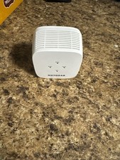 NETGEAR AC1200 WiFi Range Extender - White