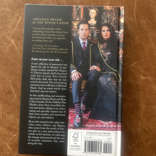 The Witch's Door: Oddities and Tales from the Esoteric to the Extreme 1st Ed. - Foto 3 di 12