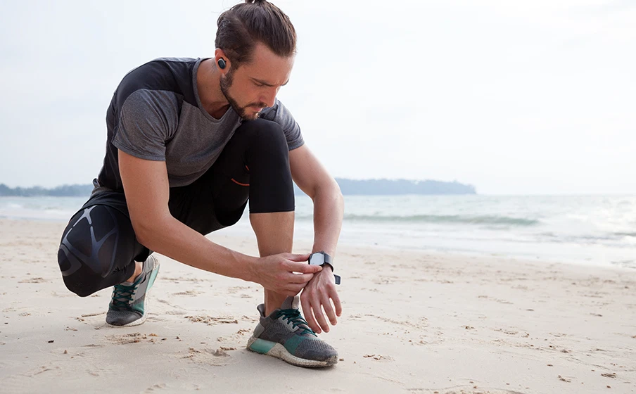 JBL Endurance Race TWS, Waterproof true wireless active sport earbuds - Image 3 of 4